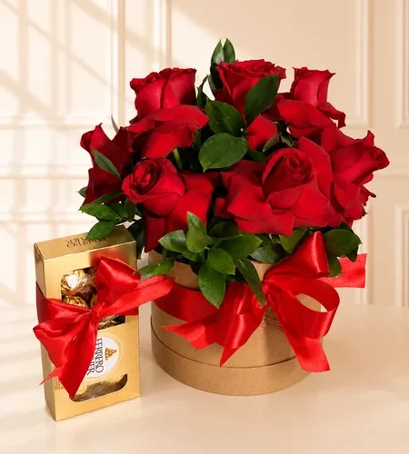 BOX COM ROSAS VERMELHAS E FERRERO ROCHER