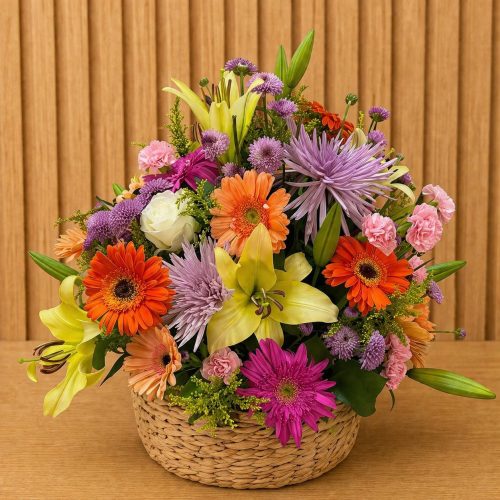 CACHEPÔ COM MIX DE FLORES